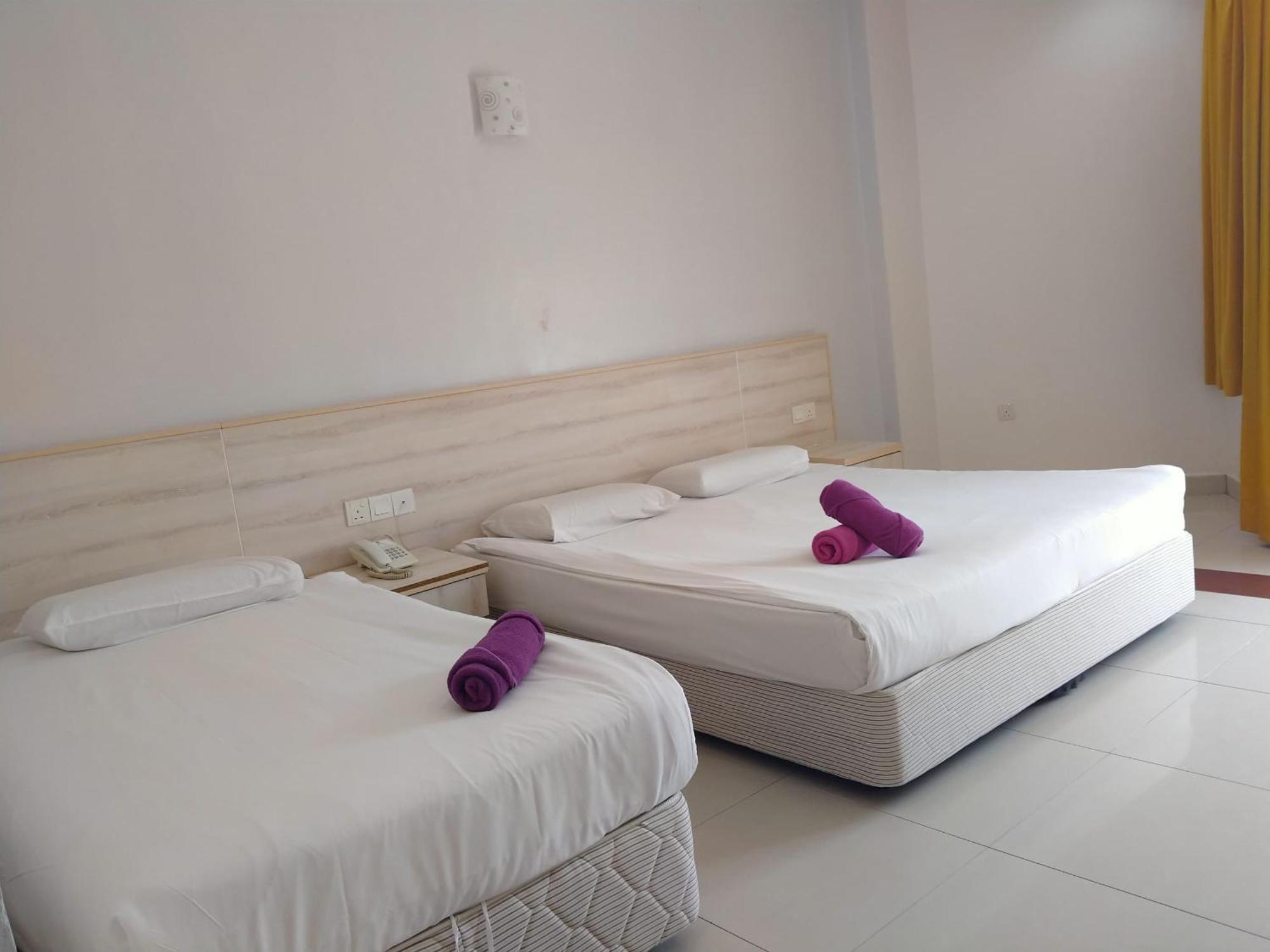 Triple Room,1632267633:JPEG